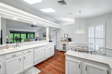 This charming 3 bedroom, 2 bath courtyard villa home is nicely on Hunters Ridge Country Club in Florida - for sale on GolfHomes.com, golf home, golf lot