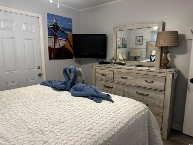 Coastal cottage two bedroom modernly furnished in the award on Prestwick Country Club in South Carolina - for sale on GolfHomes.com, golf home, golf lot