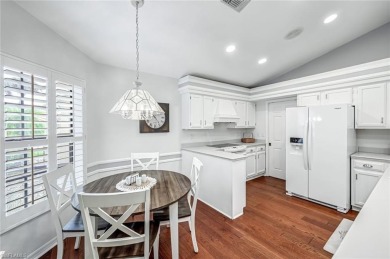 This charming 3 bedroom, 2 bath courtyard villa home is nicely on Hunters Ridge Country Club in Florida - for sale on GolfHomes.com, golf home, golf lot