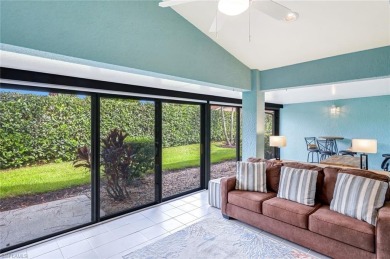 This charming 3 bedroom, 2 bath courtyard villa home is nicely on Hunters Ridge Country Club in Florida - for sale on GolfHomes.com, golf home, golf lot