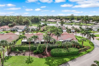 This charming 3 bedroom, 2 bath courtyard villa home is nicely on Hunters Ridge Country Club in Florida - for sale on GolfHomes.com, golf home, golf lot