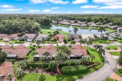 This charming 3 bedroom, 2 bath courtyard villa home is nicely on Hunters Ridge Country Club in Florida - for sale on GolfHomes.com, golf home, golf lot