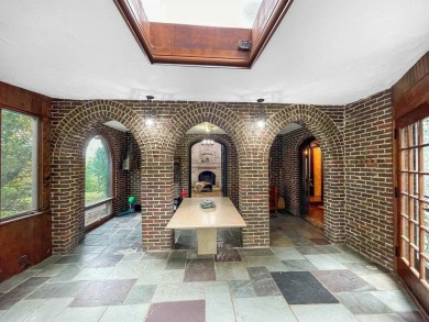 This stunning all-brick 3-bedroom, 2.5-bathroom home built in on Sinnissippi Park Golf Course in Illinois - for sale on GolfHomes.com, golf home, golf lot