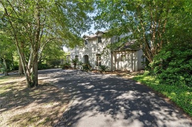 Beautiful Estate Home located in the heart of Country Club on Country Club of Mobile in Alabama - for sale on GolfHomes.com, golf home, golf lot