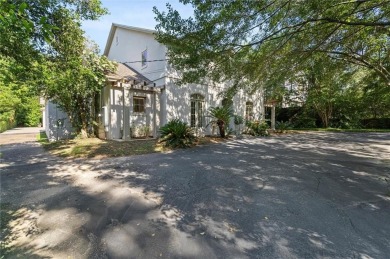 Beautiful Estate Home located in the heart of Country Club on Country Club of Mobile in Alabama - for sale on GolfHomes.com, golf home, golf lot