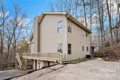 This beautiful 3 BR/2 BA home offers the perfect blend of on Black Mountain Golf Course in North Carolina - for sale on GolfHomes.com, golf home, golf lot