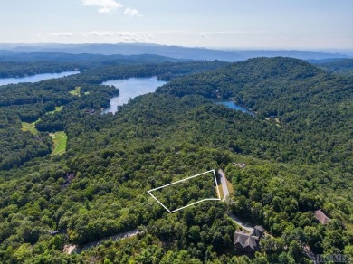 Wooded mountain lot in the Lake Toxaway Estates ideally suited on Lake Toxaway Country Club in North Carolina - for sale on GolfHomes.com, golf home, golf lot