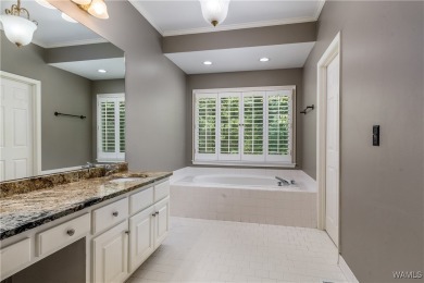 Spacious 4BR/3.5BA home on the NorthRiver Yacht Club golf course on NorthRiver Yacht Club in Alabama - for sale on GolfHomes.com, golf home, golf lot