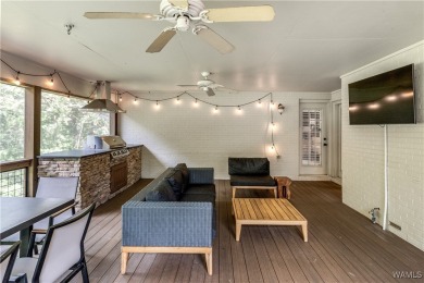 Spacious 4BR/3.5BA home on the NorthRiver Yacht Club golf course on NorthRiver Yacht Club in Alabama - for sale on GolfHomes.com, golf home, golf lot