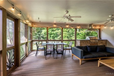 Spacious 4BR/3.5BA home on the NorthRiver Yacht Club golf course on NorthRiver Yacht Club in Alabama - for sale on GolfHomes.com, golf home, golf lot