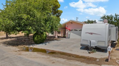 Welcome to this delightful 3-bedroom, 2-bathroom home, boasting on Tierra Del Sol Golf Course in California - for sale on GolfHomes.com, golf home, golf lot