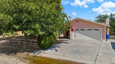 Welcome to this delightful 3-bedroom, 2-bathroom home, boasting on Tierra Del Sol Golf Course in California - for sale on GolfHomes.com, golf home, golf lot