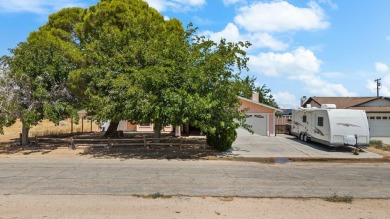 Welcome to this delightful 3-bedroom, 2-bathroom home, boasting on Tierra Del Sol Golf Course in California - for sale on GolfHomes.com, golf home, golf lot