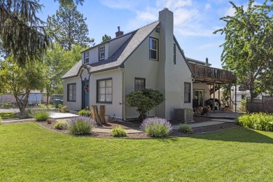 This beautifully updated Craftsman-style home is a true gem on Harbor Links Golf Course in Oregon - for sale on GolfHomes.com, golf home, golf lot