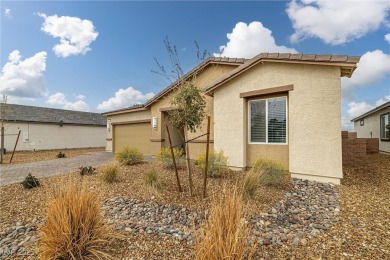 MOVE IN  ENJOY! Tour this like-new 2-bedroom (with den) on Mountain Falls Golf Course in Nevada - for sale on GolfHomes.com, golf home, golf lot