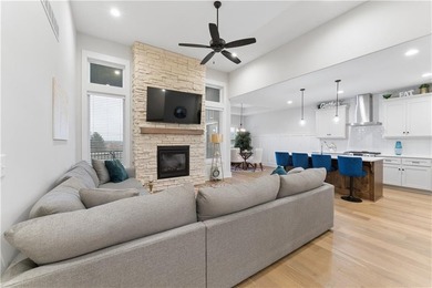 Lakewood Living Made Easy - 3-Year-Young Maintenance-Provided on Lakewood Oaks Golf Club, Ltd. in Missouri - for sale on GolfHomes.com, golf home, golf lot