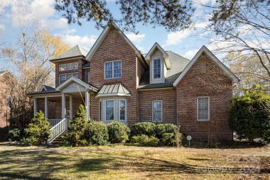 Stunning Home at 2930 Phillips Fairway Drive, Charlotte, NC on Oak Hills Golf Course in North Carolina - for sale on GolfHomes.com, golf home, golf lot