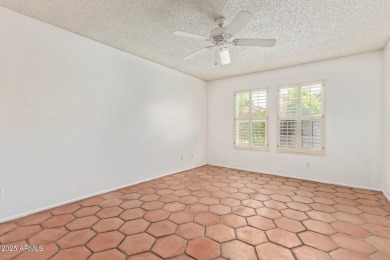 Charming 1,426 sqft home with dual master suites, nestled on The Lakes at Ahwatukee in Arizona - for sale on GolfHomes.com, golf home, golf lot