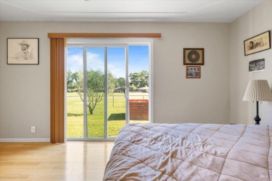 Welcome to this charming residence in the gated community of on Hidden Valley Lake Golf and Country Club in California - for sale on GolfHomes.com, golf home, golf lot