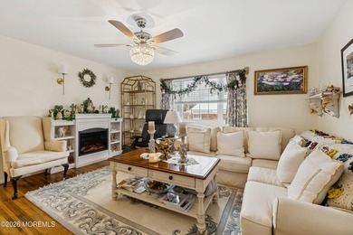 Welcome to Crestwood 1- 55+ Community Move right into this on Keswick Village Golf Course in New Jersey - for sale on GolfHomes.com, golf home, golf lot