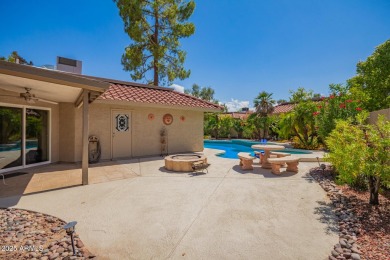 Charming 1,426 sqft home with dual master suites, nestled on The Lakes at Ahwatukee in Arizona - for sale on GolfHomes.com, golf home, golf lot