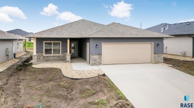 Gorgeous Justice Floor Plan Villa Home in Brandon's Aspen Ridge on Brandon Municipal Golf Course in South Dakota - for sale on GolfHomes.com, golf home, golf lot