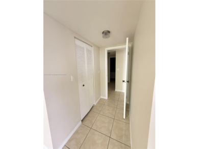 INVESTORS ALERT! !PRICE TO SELL - MOTIVATED SELLER! This 2/2 on The Diplomat Golf Resort and Spa in Florida - for sale on GolfHomes.com, golf home, golf lot
