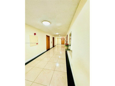 INVESTORS ALERT! !PRICE TO SELL - MOTIVATED SELLER! This 2/2 on The Diplomat Golf Resort and Spa in Florida - for sale on GolfHomes.com, golf home, golf lot