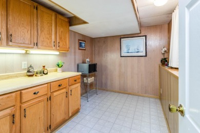 Beautifully remodeled condo in the heart of the area's most on The Moors Golf Club in Michigan - for sale on GolfHomes.com, golf home, golf lot