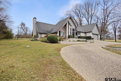 Welcome to this wonderful 3 bedroom, 2.5 bath home located on on Hide-A-Way Lake Golf Course in Texas - for sale on GolfHomes.com, golf home, golf lot