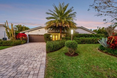 MOTIVATED SELLER! BRING ALL OFFERS! Discover this exceptional on Hamlet Country Club in Florida - for sale on GolfHomes.com, golf home, golf lot