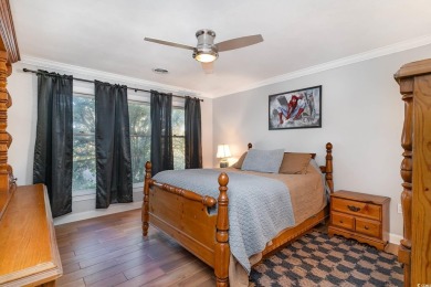Make this cute 2 bedroom, 2 bath home yours.  Located in on Myrtle Beach National Golf Course in South Carolina - for sale on GolfHomes.com, golf home, golf lot