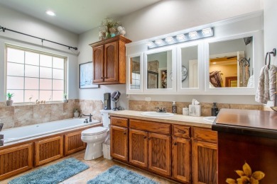 Gorgeous and inviting home located in golf course community!!! on Pheasant Run in Oklahoma - for sale on GolfHomes.com, golf home, golf lot
