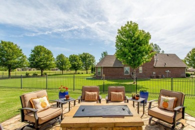 Gorgeous and inviting home located in golf course community!!! on Pheasant Run in Oklahoma - for sale on GolfHomes.com, golf home, golf lot