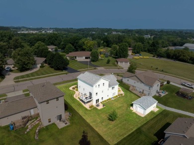 Spacious and versatile near Devil's Lake State Park. This on Baraboo Country Club in Wisconsin - for sale on GolfHomes.com, golf home, golf lot