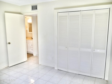 This charming 2-bedroom, 2-bathroom apartment offers a fantastic on Daytona Beach Golf Club in Florida - for sale on GolfHomes.com, golf home, golf lot
