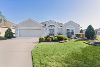 ~NEW ROOF COMING 2026~ ~CORNER LOT~ ~CROWN MOLDING THROUGHOUT~ on Pennbrooke Fairways in Florida - for sale on GolfHomes.com, golf home, golf lot