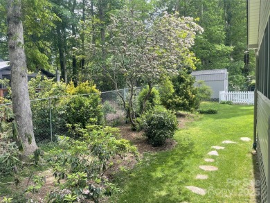 Absolutely amazing ranch style home in immaculate condition on Etowah Valley Golf Club in North Carolina - for sale on GolfHomes.com, golf home, golf lot