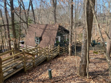 Classic Cozy Cabin, Resort Lifestyle on Hide-A-Way Hills Golf Club in Ohio - for sale on GolfHomes.com, golf home, golf lot