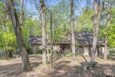 Furnishings negotiable making this home move-in ready! Described on Holly Lake Ranch Golf Club in Texas - for sale on GolfHomes.com, golf home, golf lot