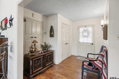 Furnishings negotiable making this home move-in ready! Described on Holly Lake Ranch Golf Club in Texas - for sale on GolfHomes.com, golf home, golf lot