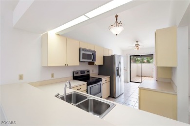 Welcome home to this beautiful 2 bedroom, 2 bath Villa in the on Cross Creek Country Club in Florida - for sale on GolfHomes.com, golf home, golf lot