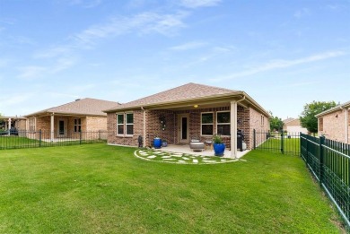 Welcome to your low-maintenance lifestyle in Frisco Lakes by Del on Frisco Lakes Golf Course in Texas - for sale on GolfHomes.com, golf home, golf lot