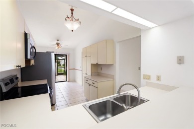 Welcome home to this beautiful 2 bedroom, 2 bath Villa in the on Cross Creek Country Club in Florida - for sale on GolfHomes.com, golf home, golf lot
