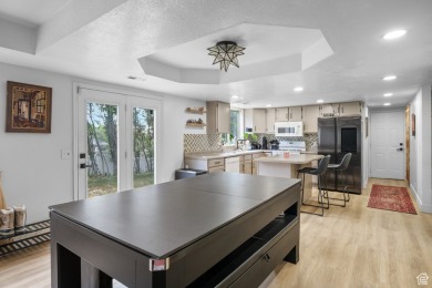 Come see this beautiful home in a choice mountain side location on Spanish Oaks Golf Course in Utah - for sale on GolfHomes.com, golf home, golf lot