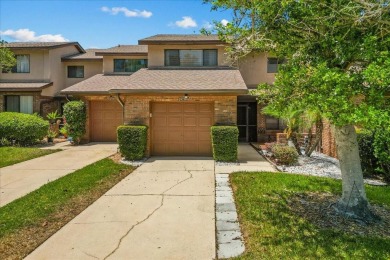 Under contract-accepting backup offers. Step inside this on Wekiva Golf Club in Florida - for sale on GolfHomes.com, golf home, golf lot