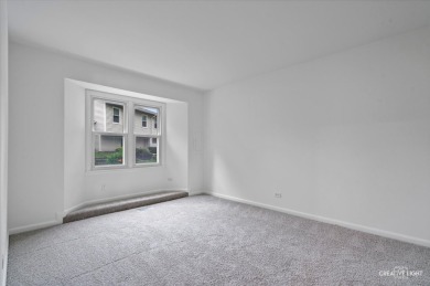Enjoy low-maintenance living in this updated 2-bedroom ranch on Boughton Ridge Golf Course in Illinois - for sale on GolfHomes.com, golf home, golf lot
