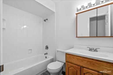 Enjoy low-maintenance living in this updated 2-bedroom ranch on Boughton Ridge Golf Course in Illinois - for sale on GolfHomes.com, golf home, golf lot