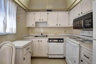 Welcome to this beautifully maintained 2nd-floor condo offering on Kings Point Golf -Flanders Way in Florida - for sale on GolfHomes.com, golf home, golf lot
