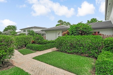 Welcome to this beautifully maintained villa in the exclusive on Hunters Run Golf and Country Club in Florida - for sale on GolfHomes.com, golf home, golf lot